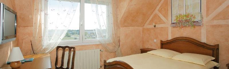 Hotel Champ Alsace Haguenau Bagian luar foto