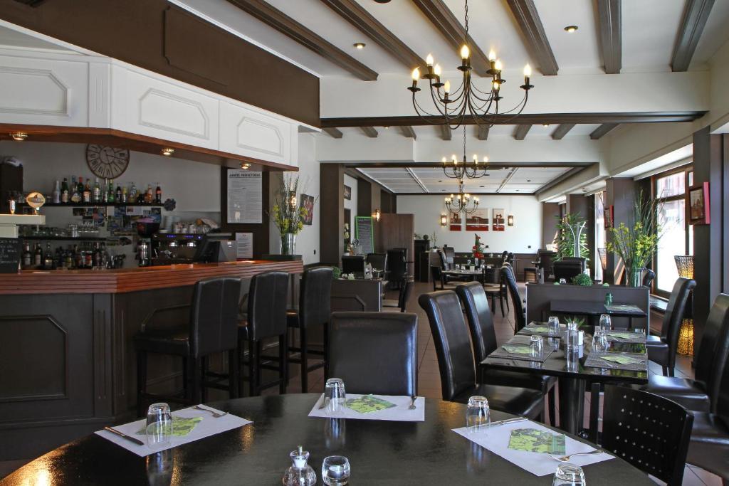 Hotel Champ Alsace Haguenau Bagian luar foto