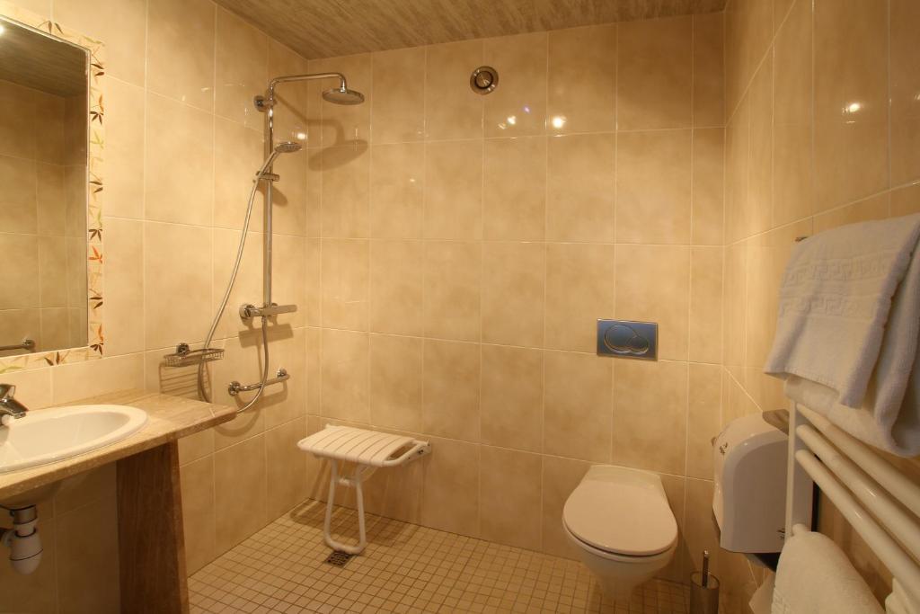 Hotel Champ Alsace Haguenau Bagian luar foto