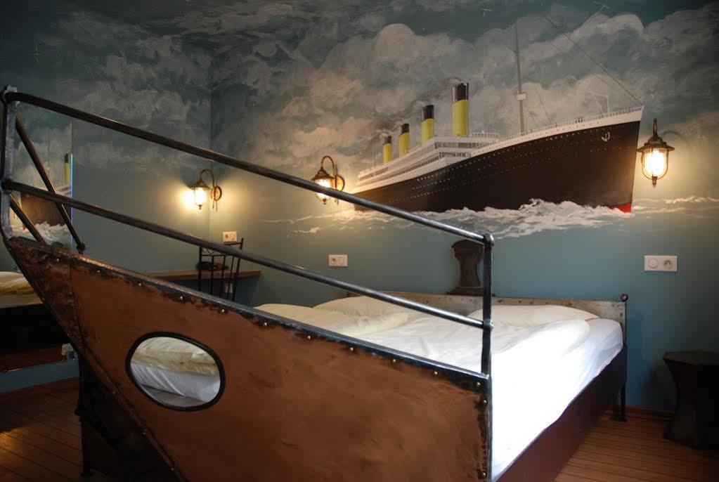 Hotel Champ Alsace Haguenau Bagian luar foto