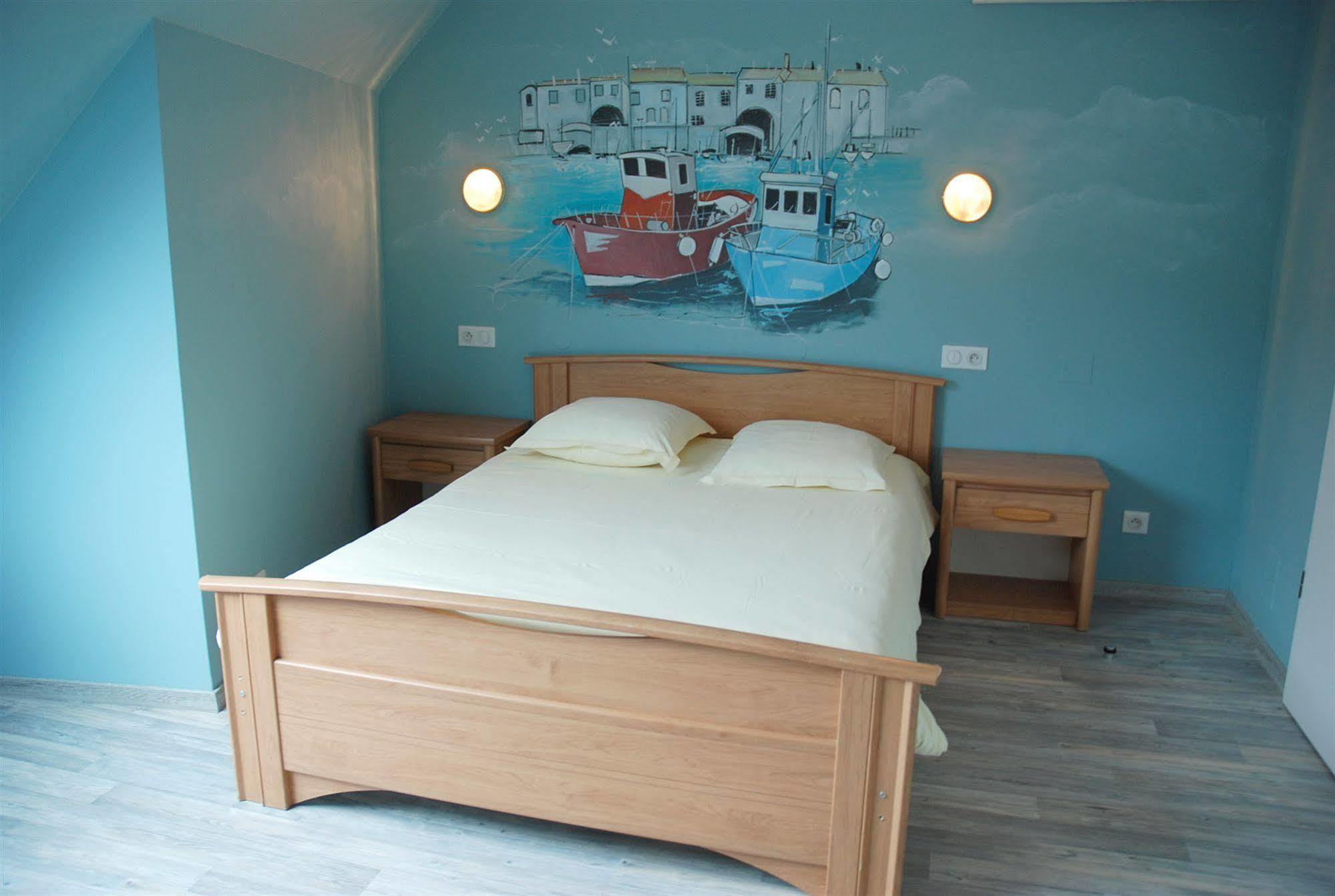 Hotel Champ Alsace Haguenau Bagian luar foto